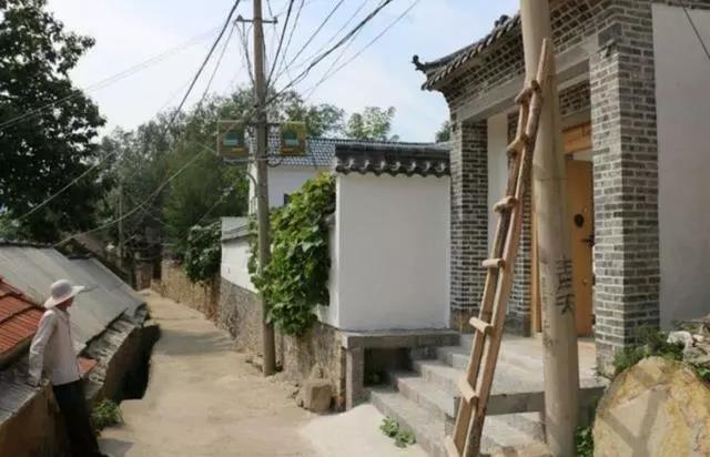 30w建帶小院中式別墅給父母養(yǎng)老，房子充滿書(shū)香氣，入戶門(mén)頭成村里一景！