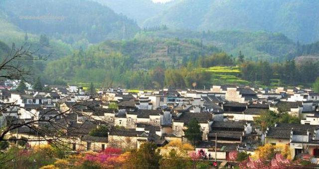 農(nóng)村自建別墅，四房一廳兩層，占地80多平方米，建有小庭院，簡單舒適！