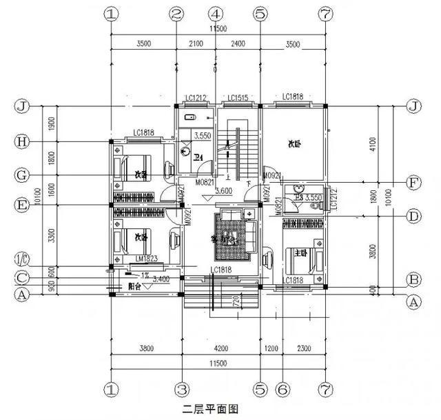 。今天推薦的三層自建房屋占地110平方米。室內(nèi)設(shè)計(jì)包括一個主房間，一個農(nóng)具室，一個消防室和一個陽臺。這在農(nóng)村地區(qū)是非常必要和實(shí)用的。