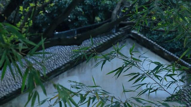 如果你已經(jīng)計(jì)劃了很長(zhǎng)時(shí)間，但沒有選擇正確的自建房圖紙，那么你可以看看這種類型的公寓，它將很快在2020年成為一個(gè)爆發(fā)模式。