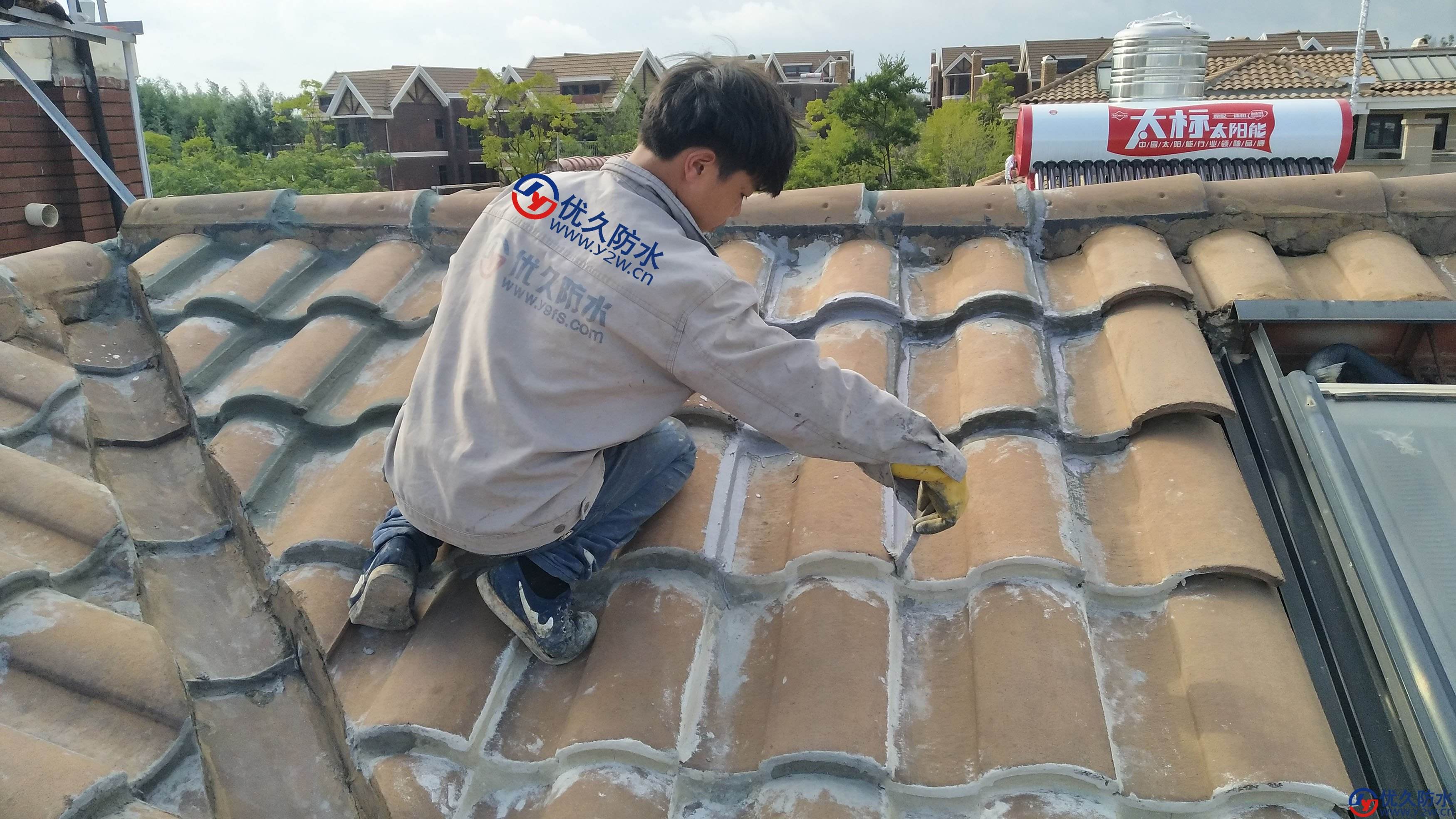 別墅屋頂防水怎么做，別墅屋頂防水施工方案